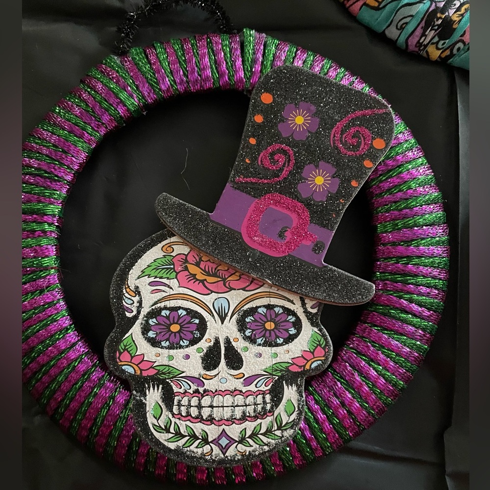 Set of 3 8” Dia De Los Muertos Wreaths. - Picture 2 of 4